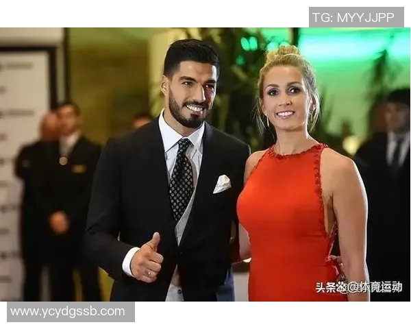 带美国媳妇一起欣赏足球明星的精彩瞬间与背后的故事